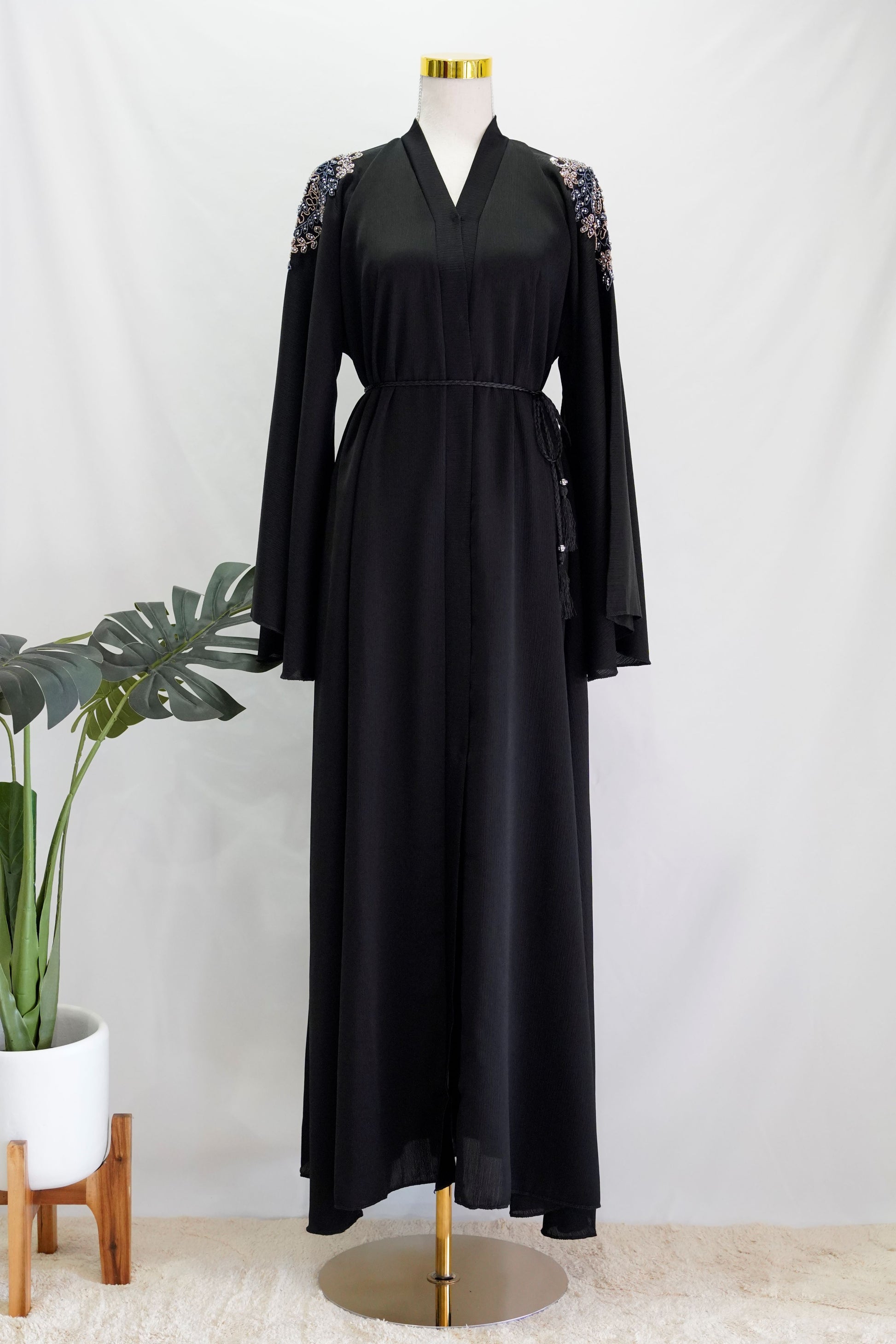 Aleena Abaya, front side, full length